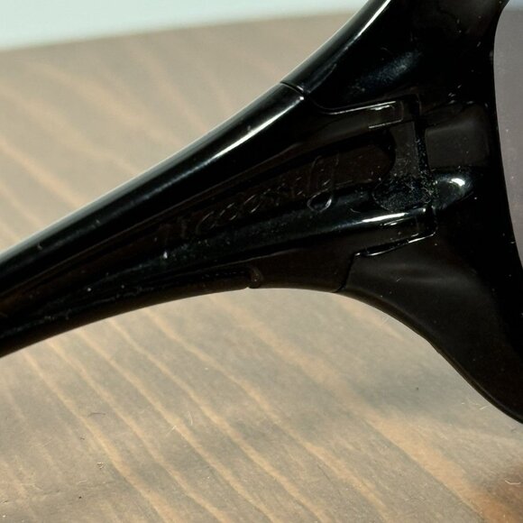 Y2K Oakley Necessity Sunglasses with case - Picture 5 of 11